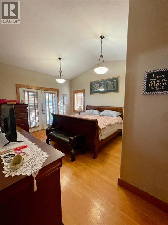 4112 15 Avenue - 25