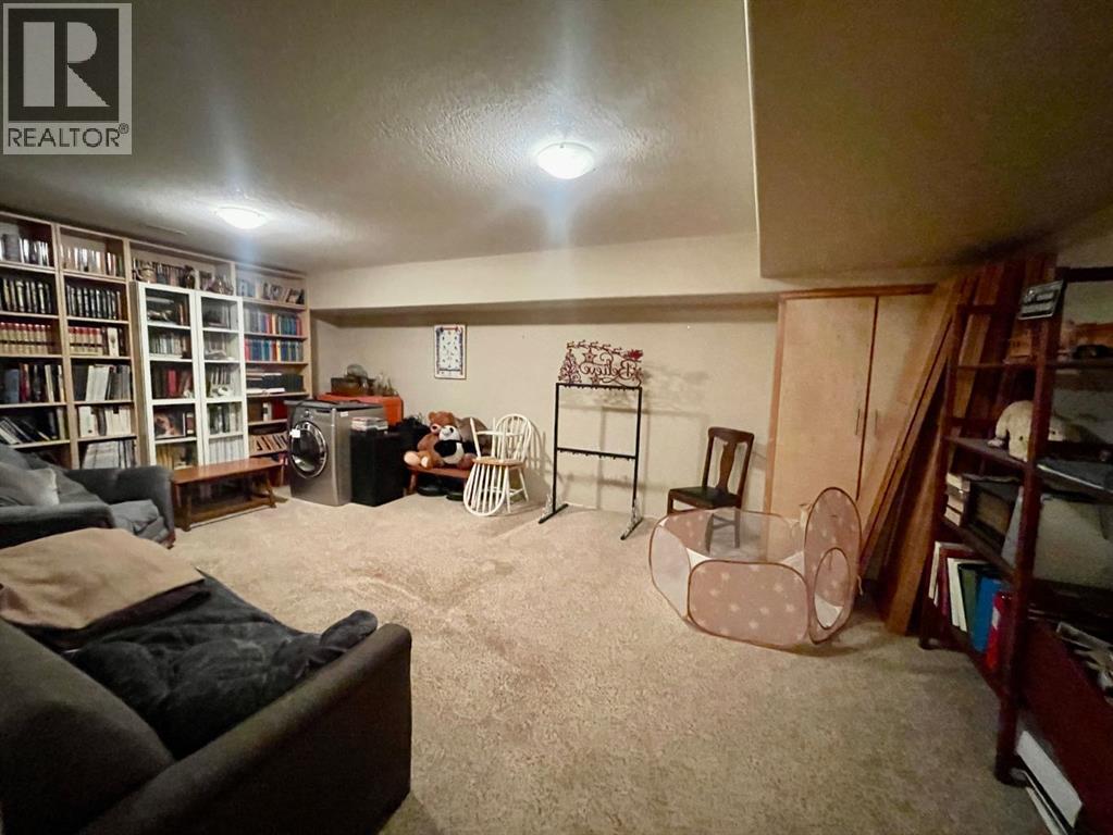 4112 15 Avenue - 46