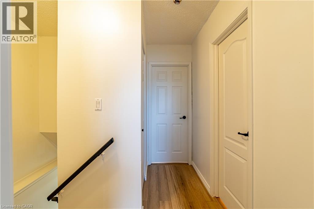 227 Fergus Avenue — photo 18