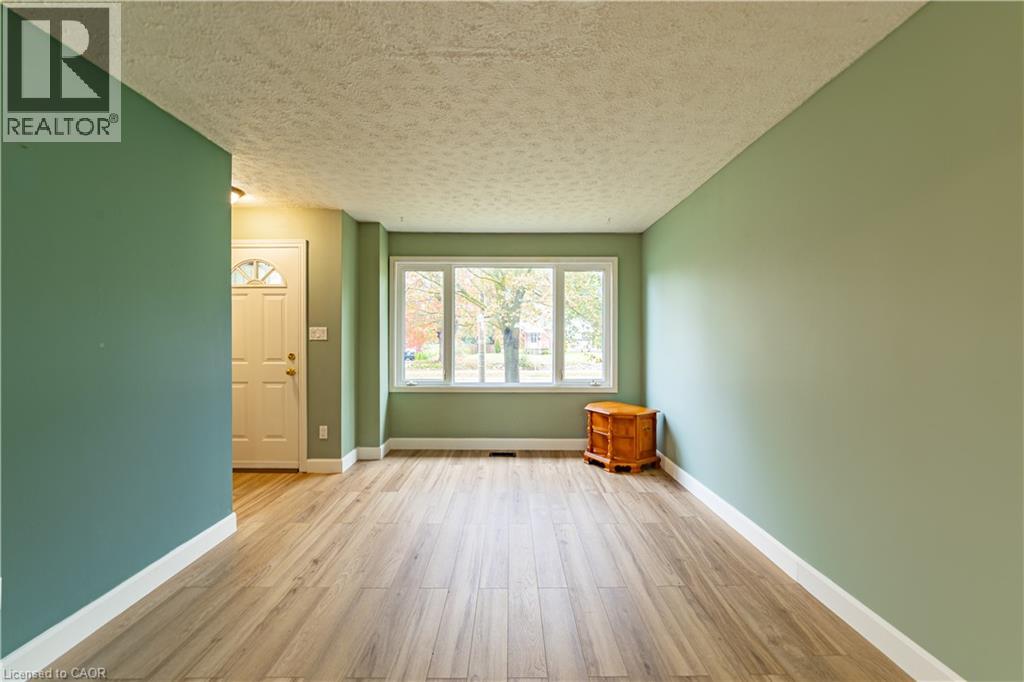 227 Fergus Avenue — photo 12