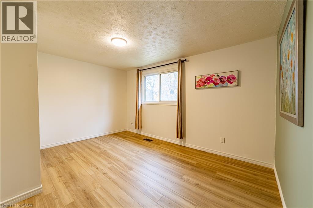 227 Fergus Avenue — photo 21