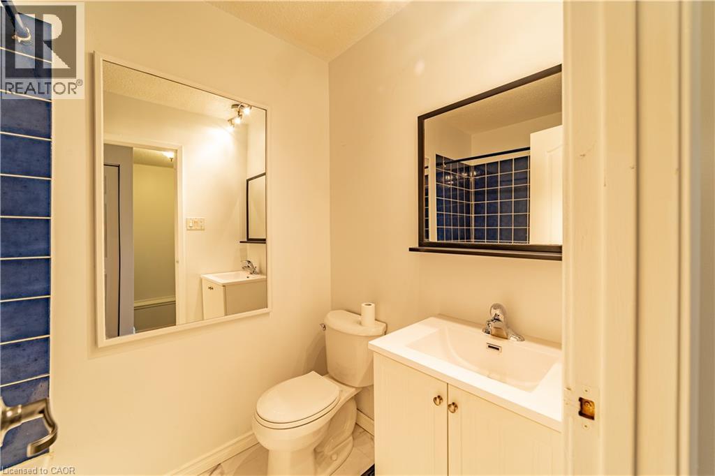 227 Fergus Avenue — photo 22