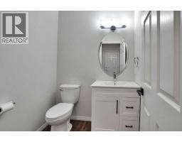 5pc Bathroom - 152 Hawkmere Close, Chestermere, AB T1X0B9 Photo 14