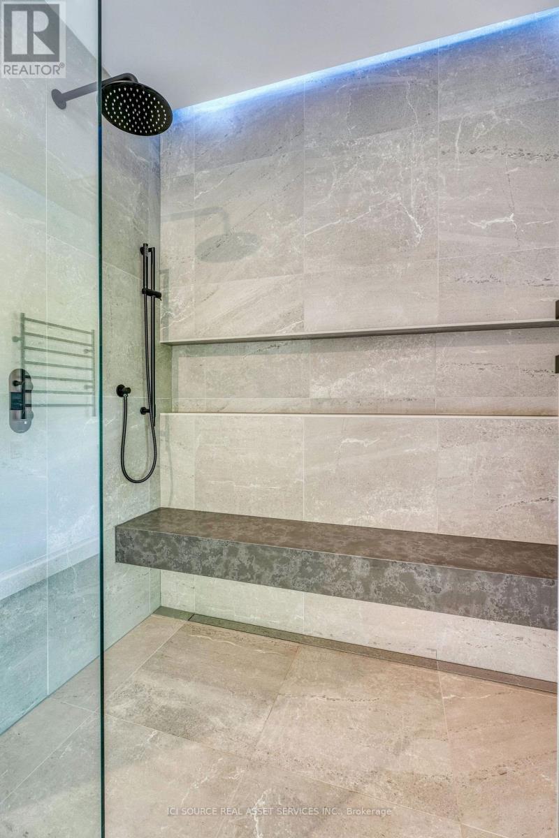73 Pineglen Crescent — photo 38