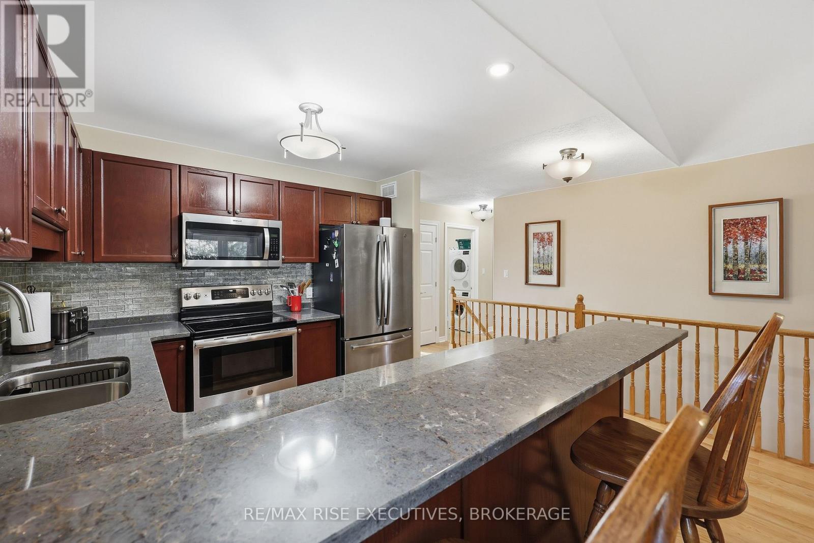 176 Macdougall Drive — photo 11