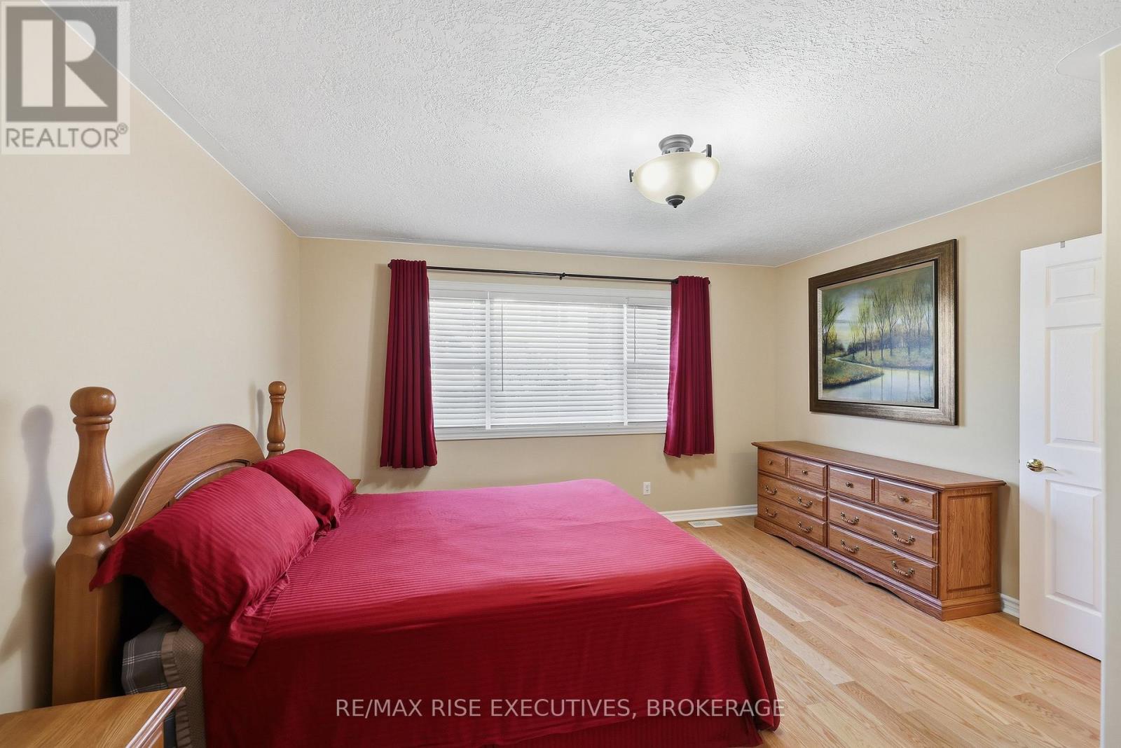 176 Macdougall Drive — photo 16