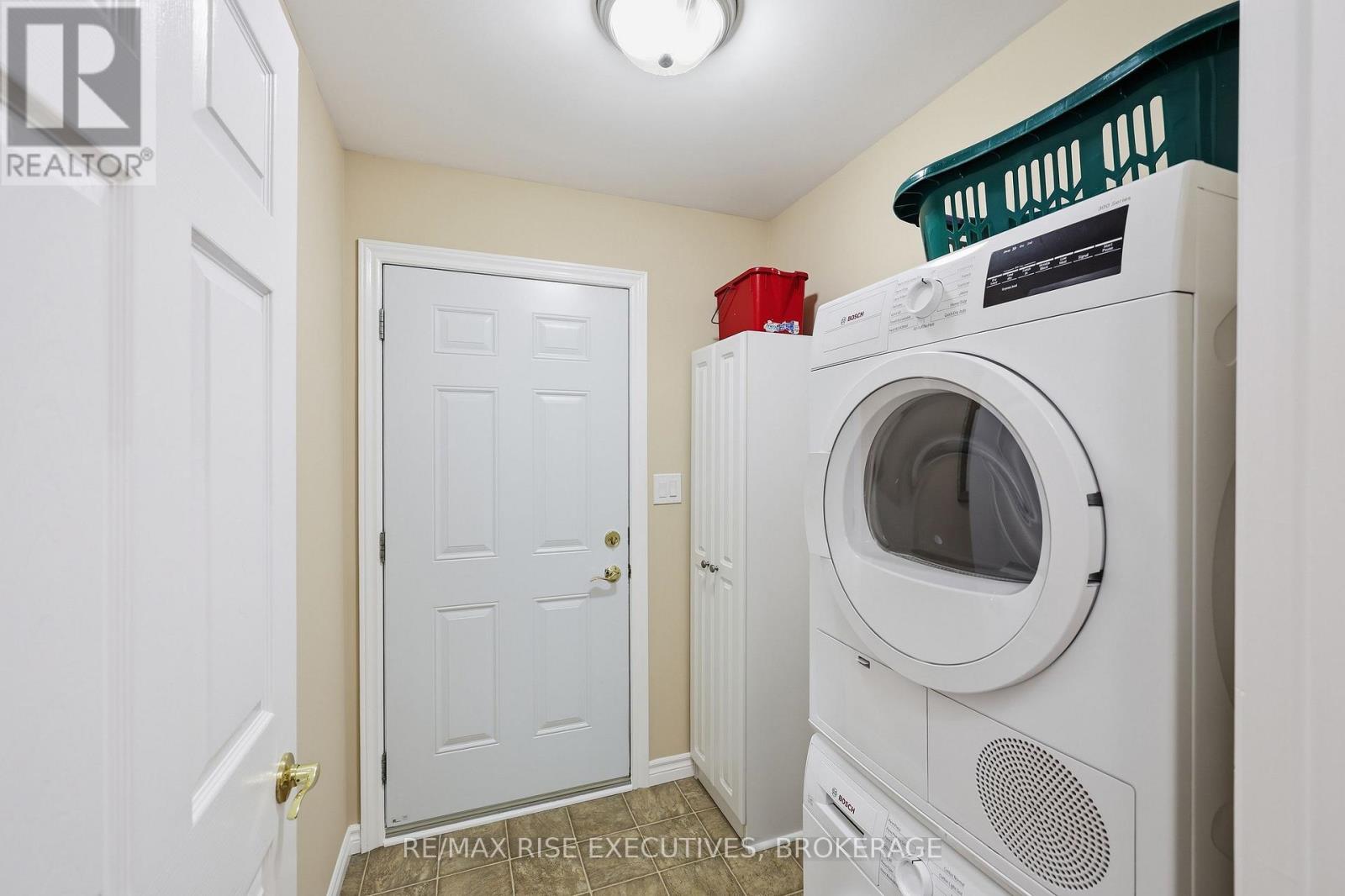 176 Macdougall Drive — photo 19