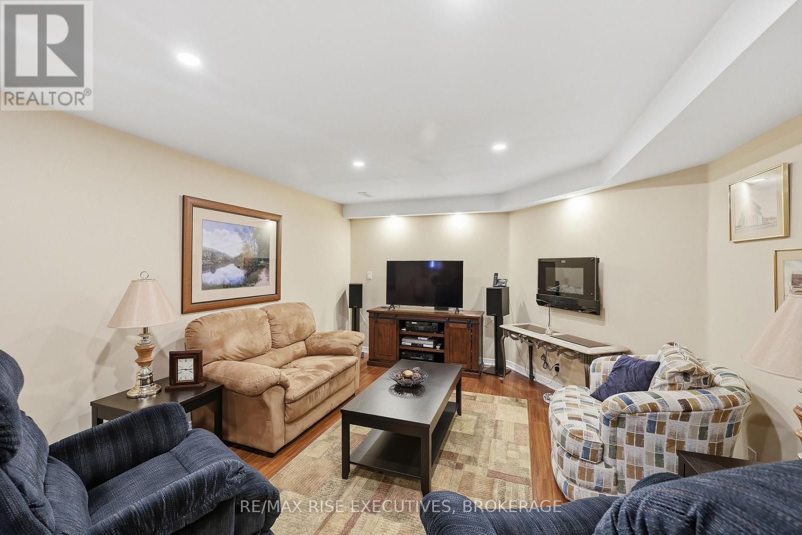 176 Macdougall Drive — photo 24