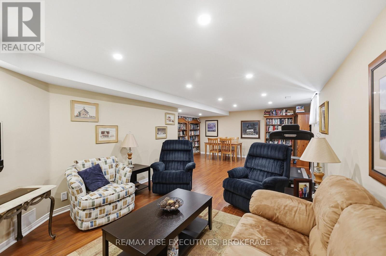 176 Macdougall Drive — photo 25