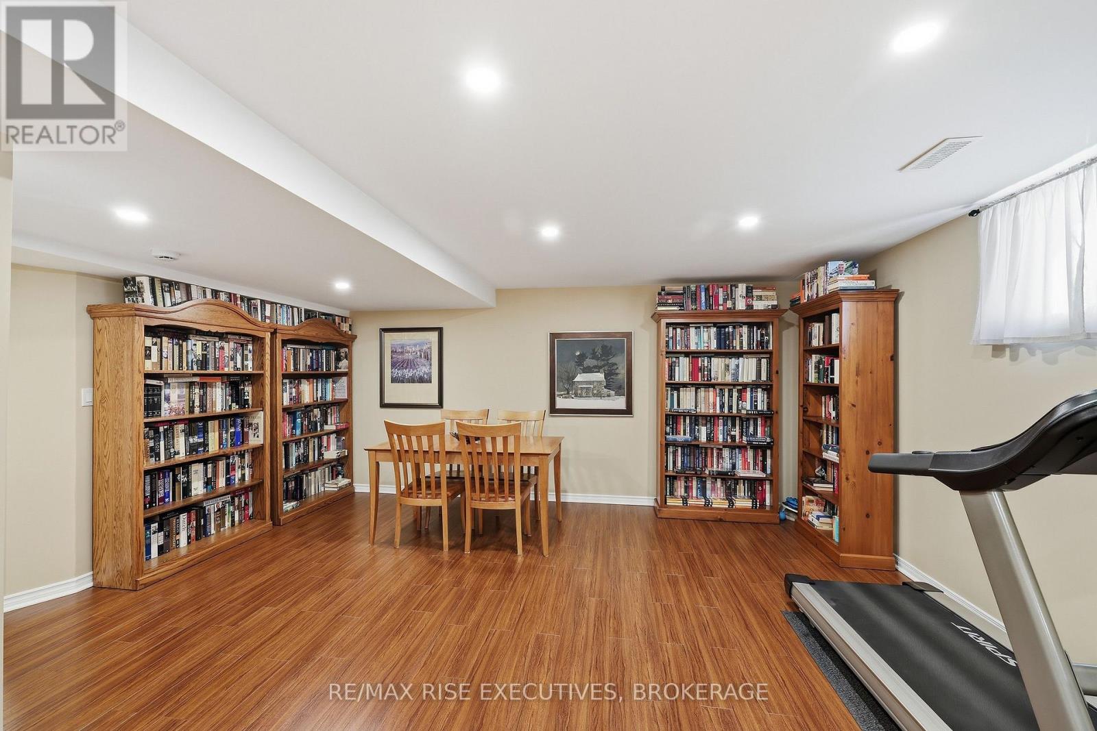 176 Macdougall Drive — photo 26