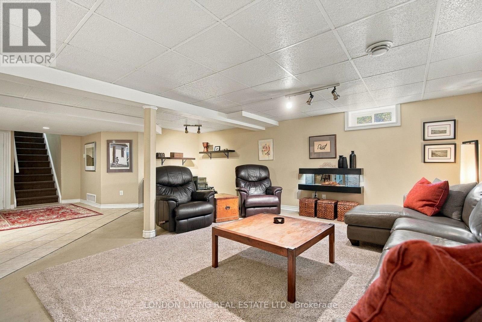 69 Logan Avenue — photo 30