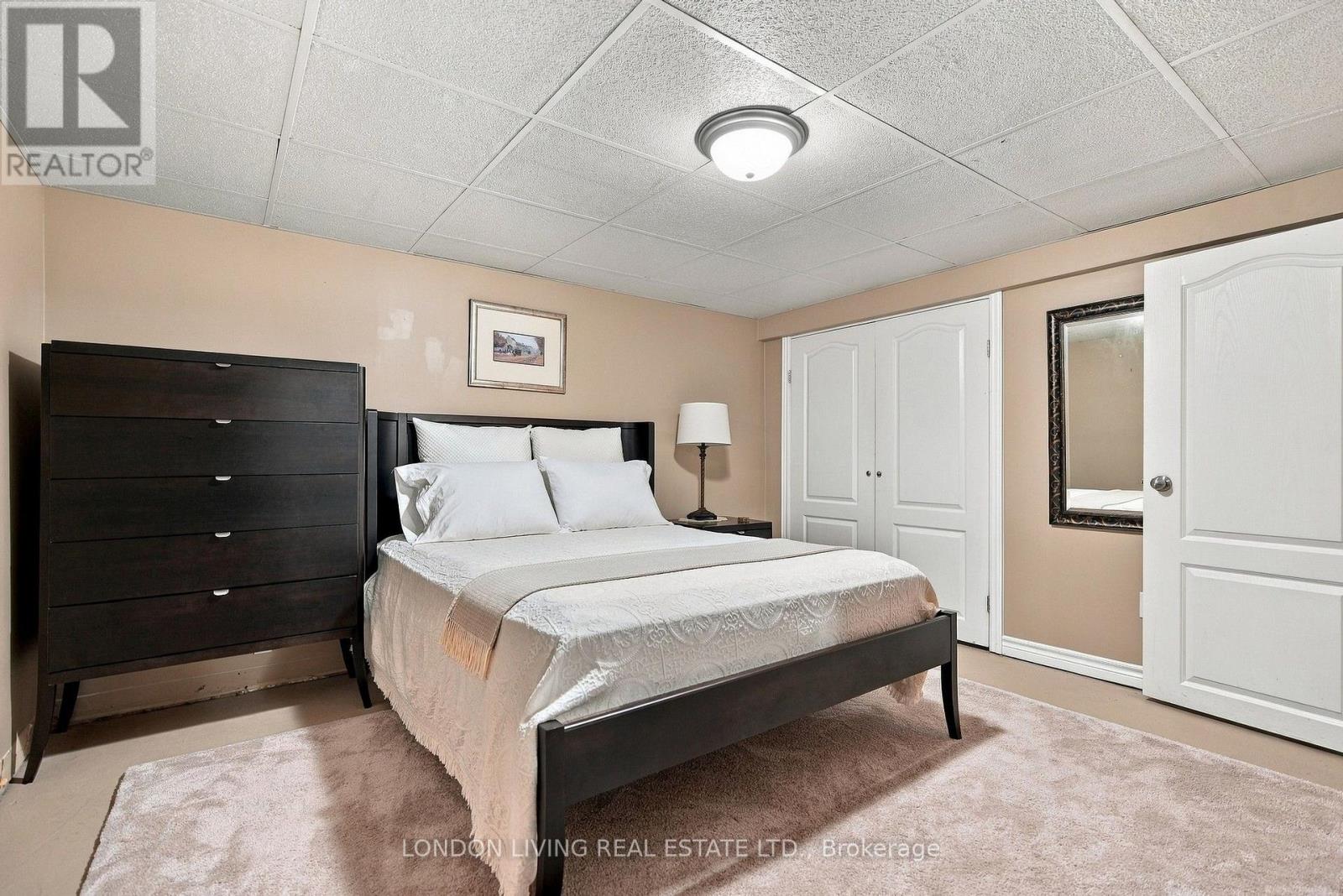 69 Logan Avenue — photo 34