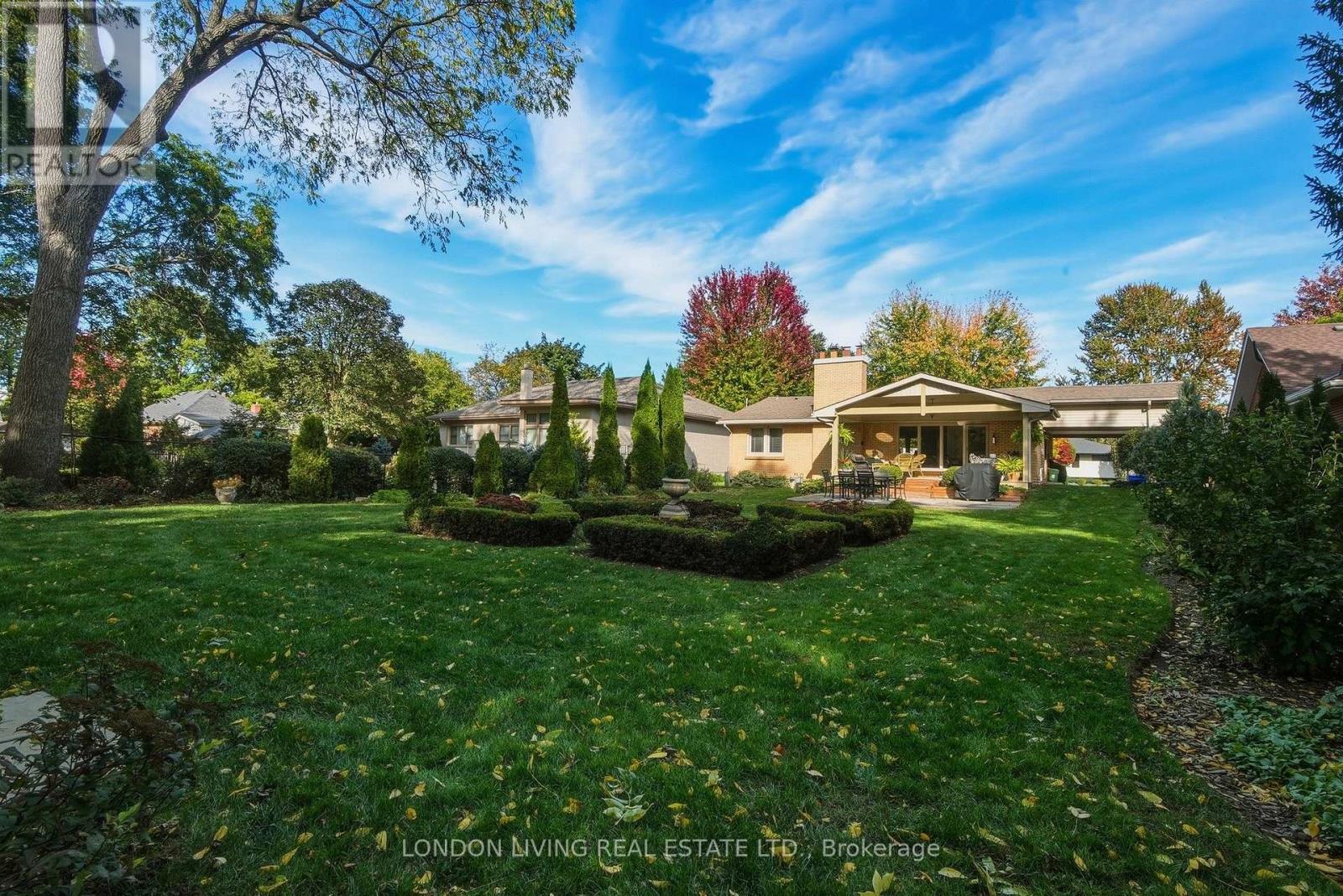 69 Logan Avenue — photo 48