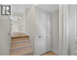 1106 Mckenzie Towne Row SE - photo 5