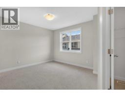 1106 Mckenzie Towne Row SE - photo 25