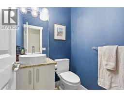 1903 26 Avenue SW - photo 40