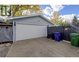 325 Flett Drive NE - photo 32