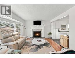 4011 25 Avenue SW - photo 5