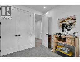316 28 Avenue Ne, Calgary, AB T2E2B3 Photo 28