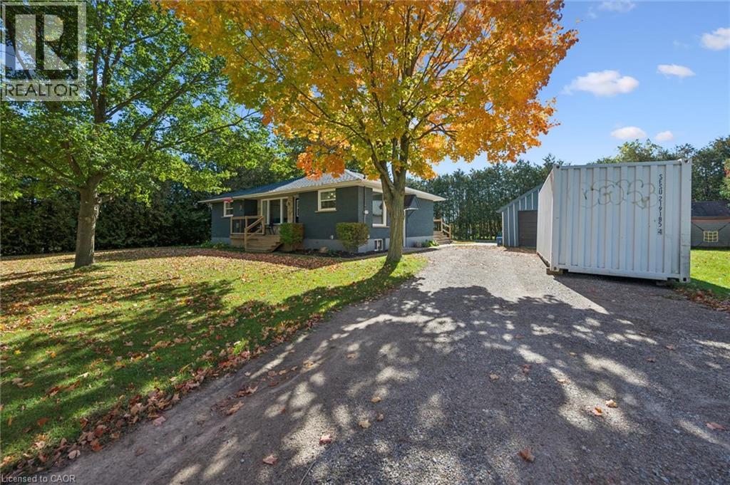 15 Emma Street — photo 41
