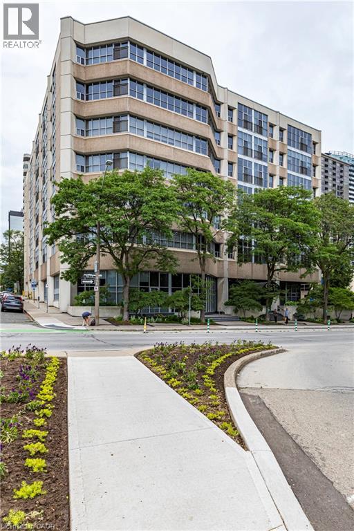 66 Bay Street — photo 42