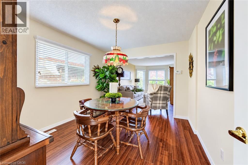 11 Peregrine Crescent — photo 11