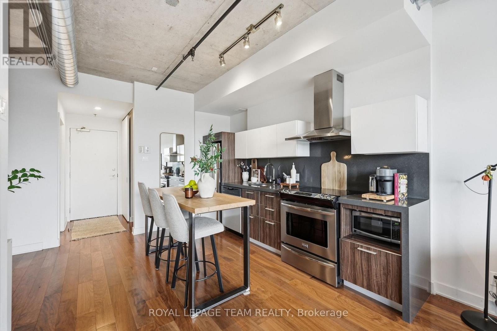 360 Mcleod Street — photo 7