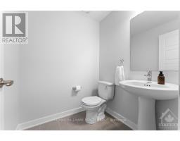 808 Mishi Private, Ottawa, ON K1K5C5 Photo 7