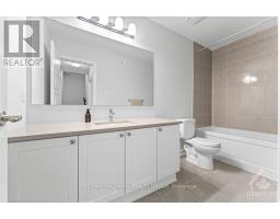 808 Mishi Private, Ottawa, ON K1K5C5 Photo 9