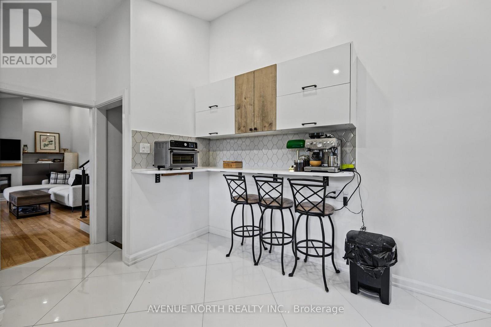 1174 Maybank Street — photo 21