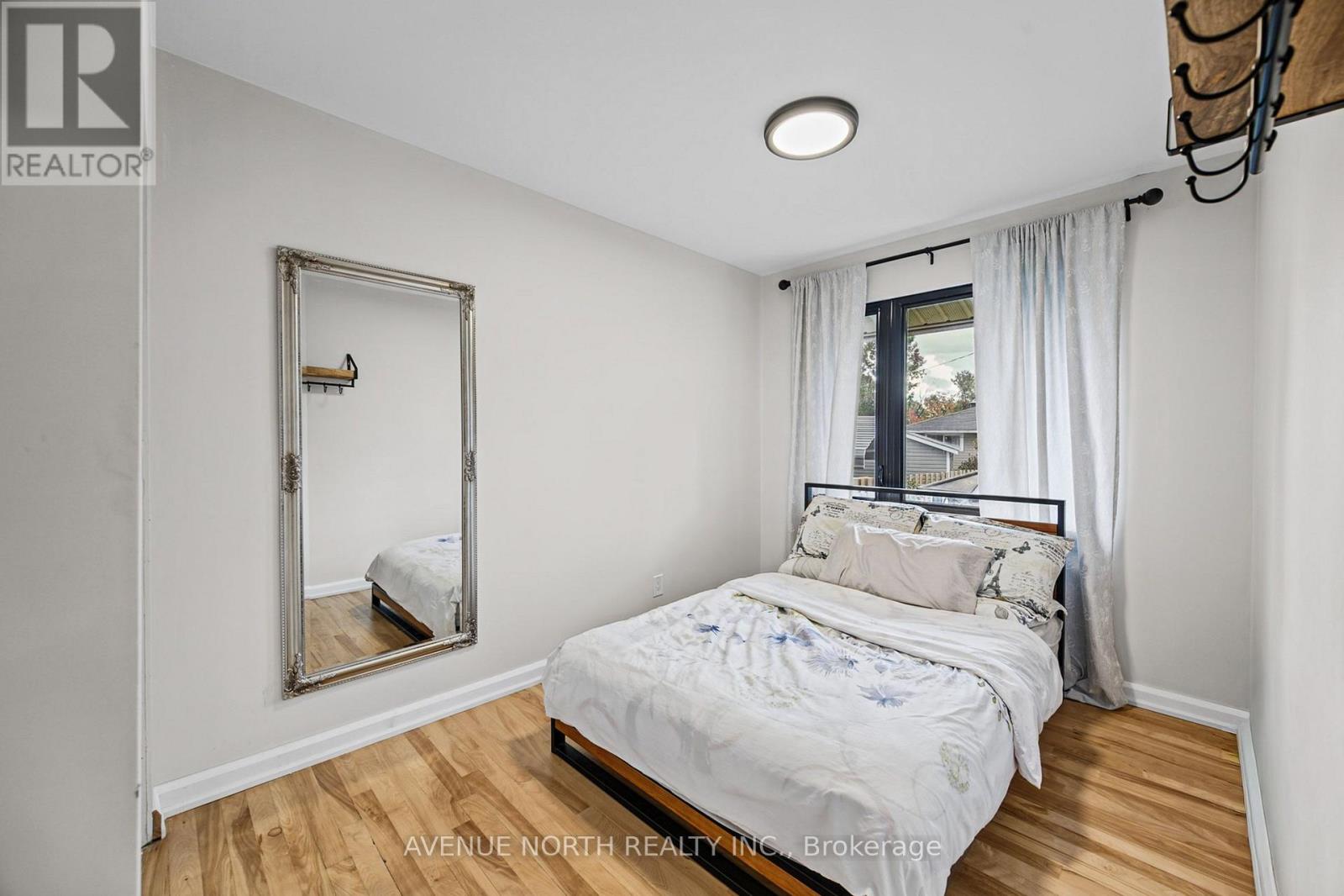 1174 MAYBANK STREET - 24