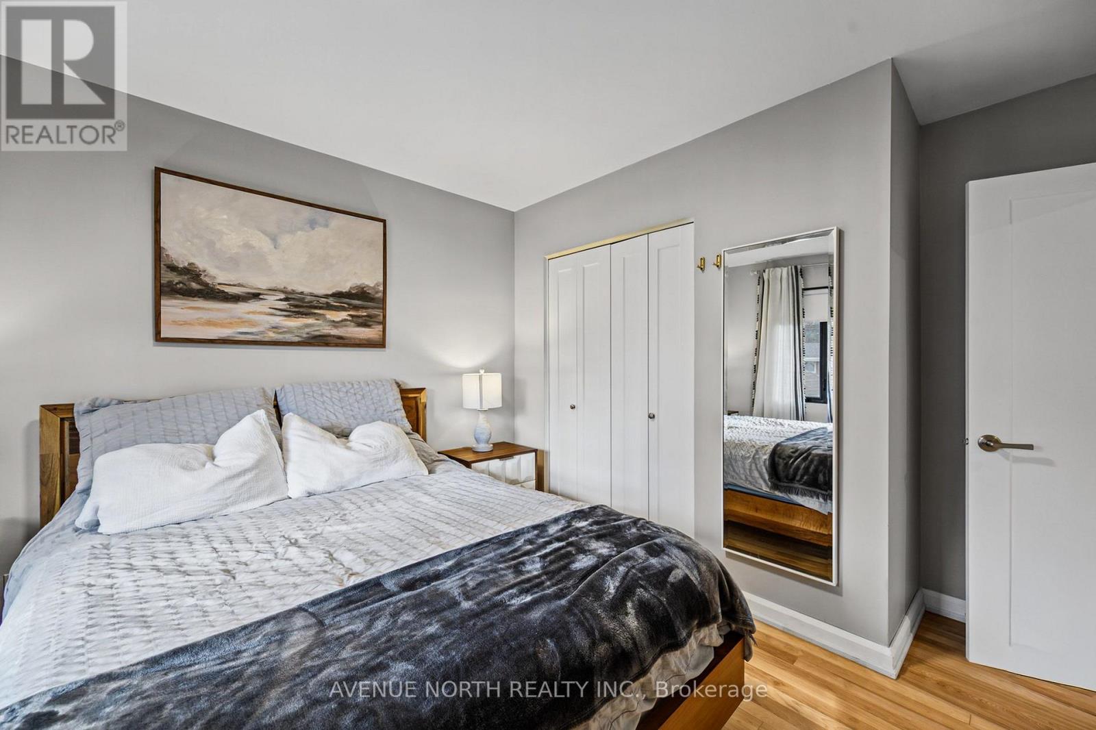 1174 MAYBANK STREET - 34