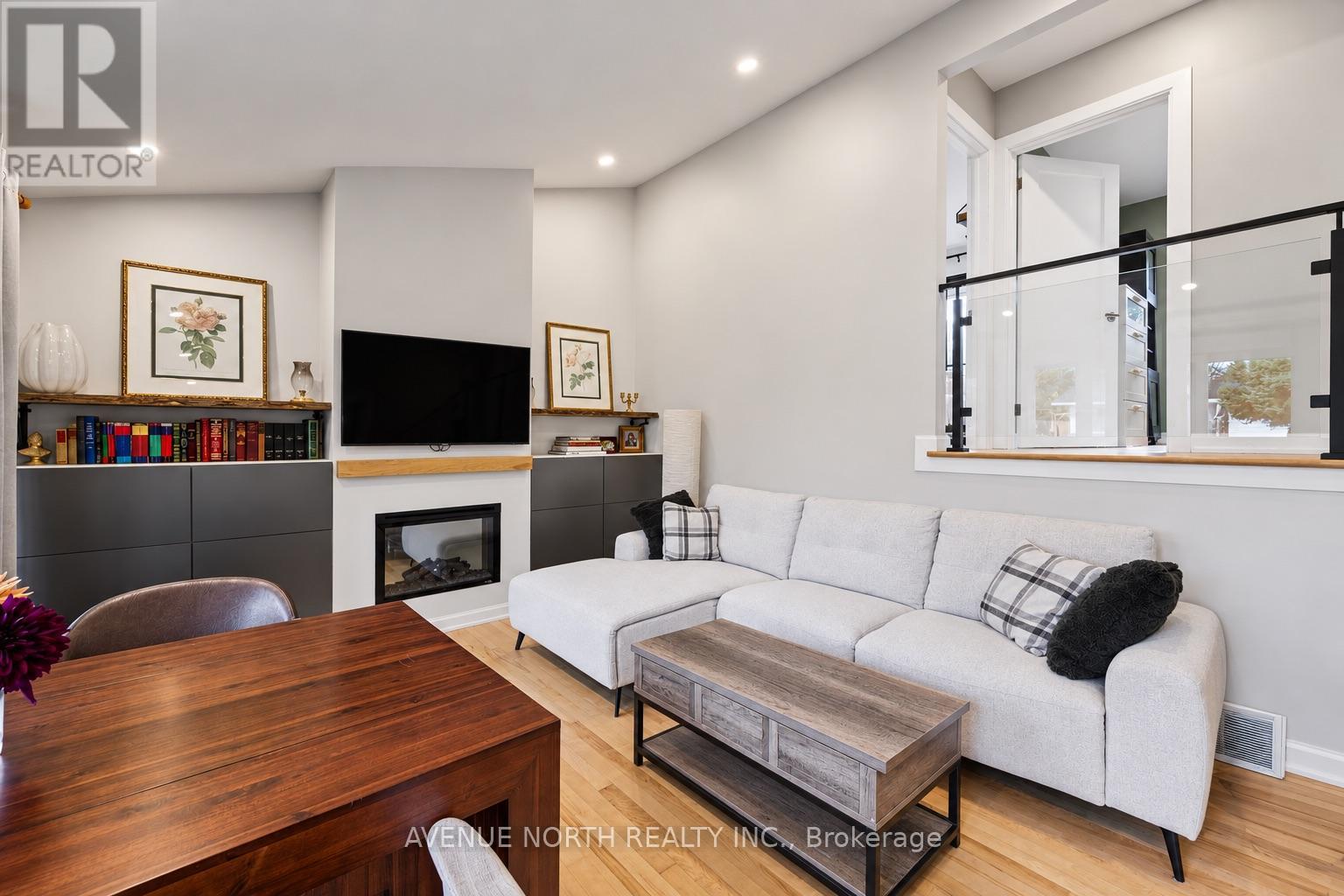 1174 MAYBANK STREET - 9