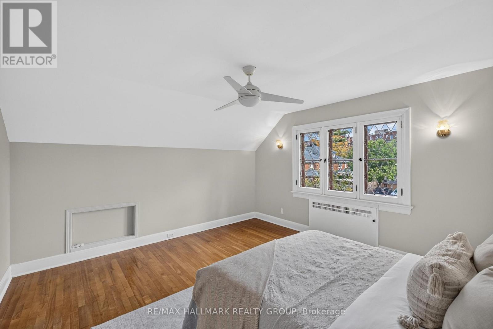 418 Hamilton Avenue South — photo 16