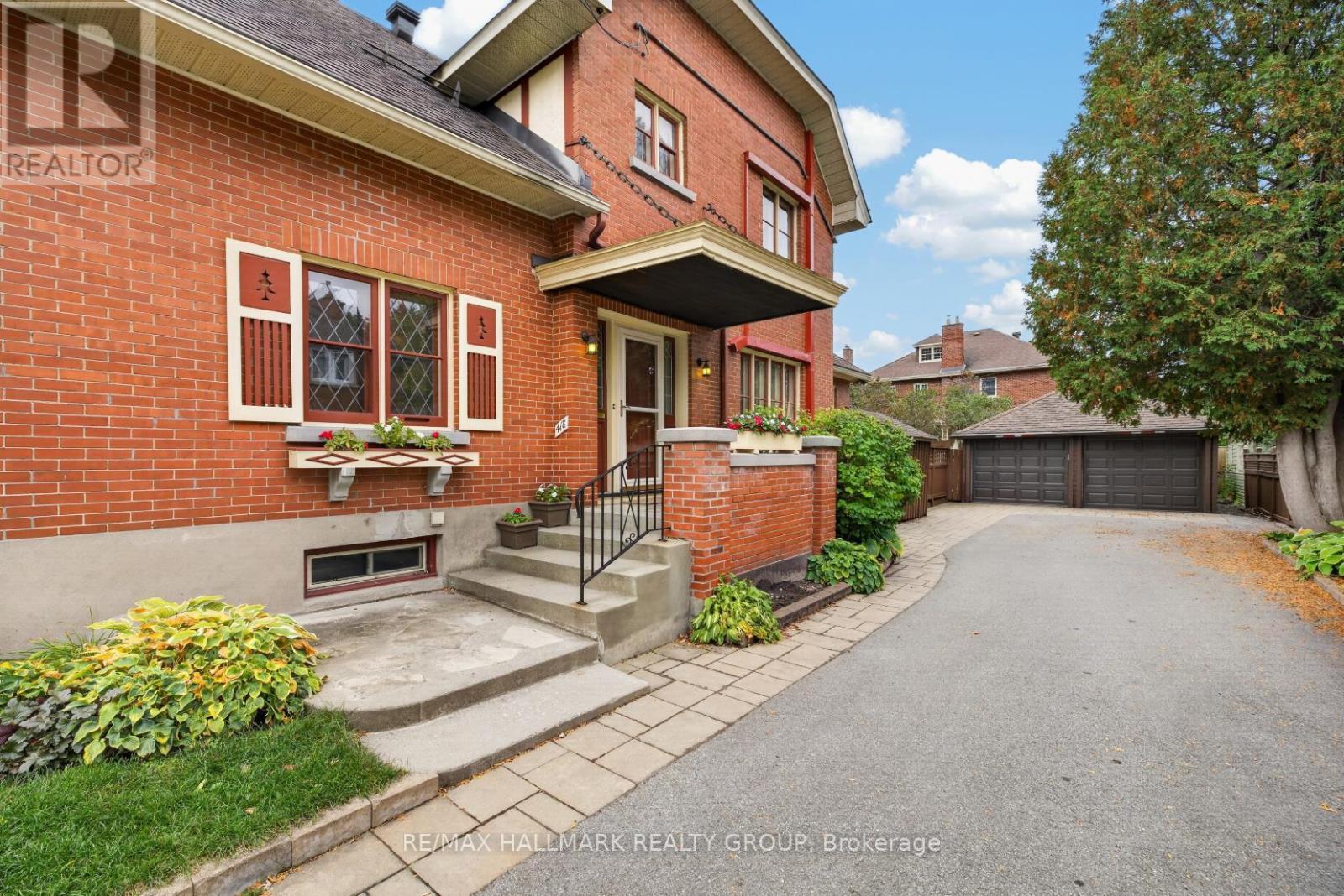 418 HAMILTON AVENUE S - 2