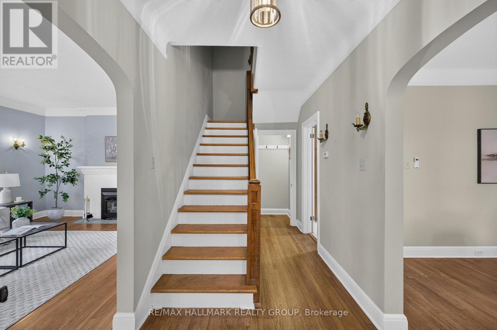 418 HAMILTON AVENUE S - 4