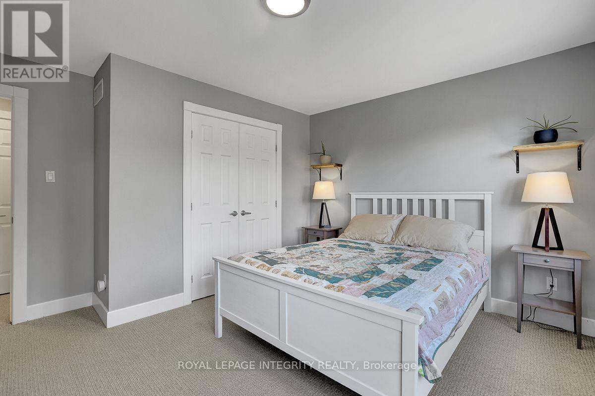163 Bonnyley Crescent — photo 32