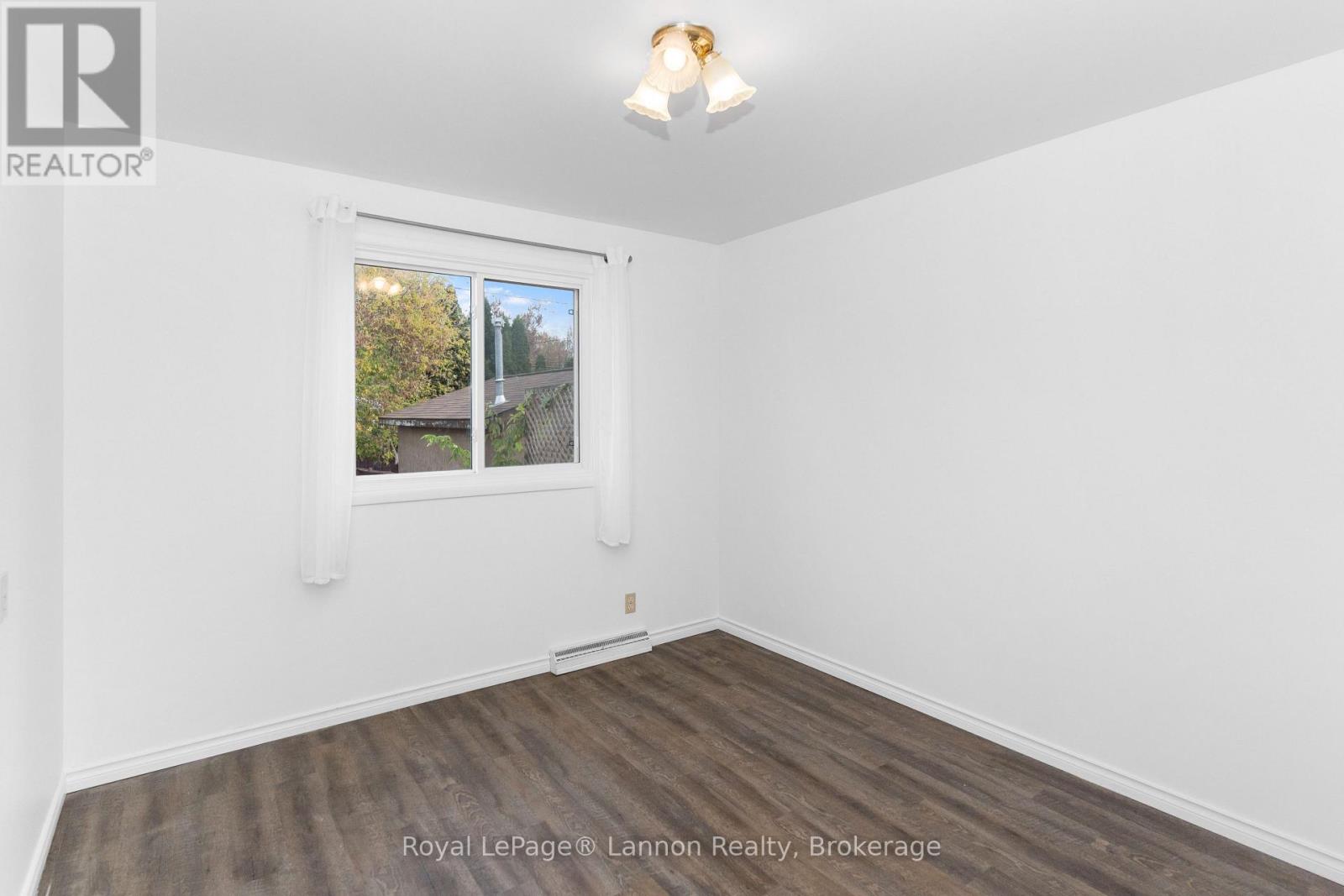 103a Redwood Avenue West — photo 13