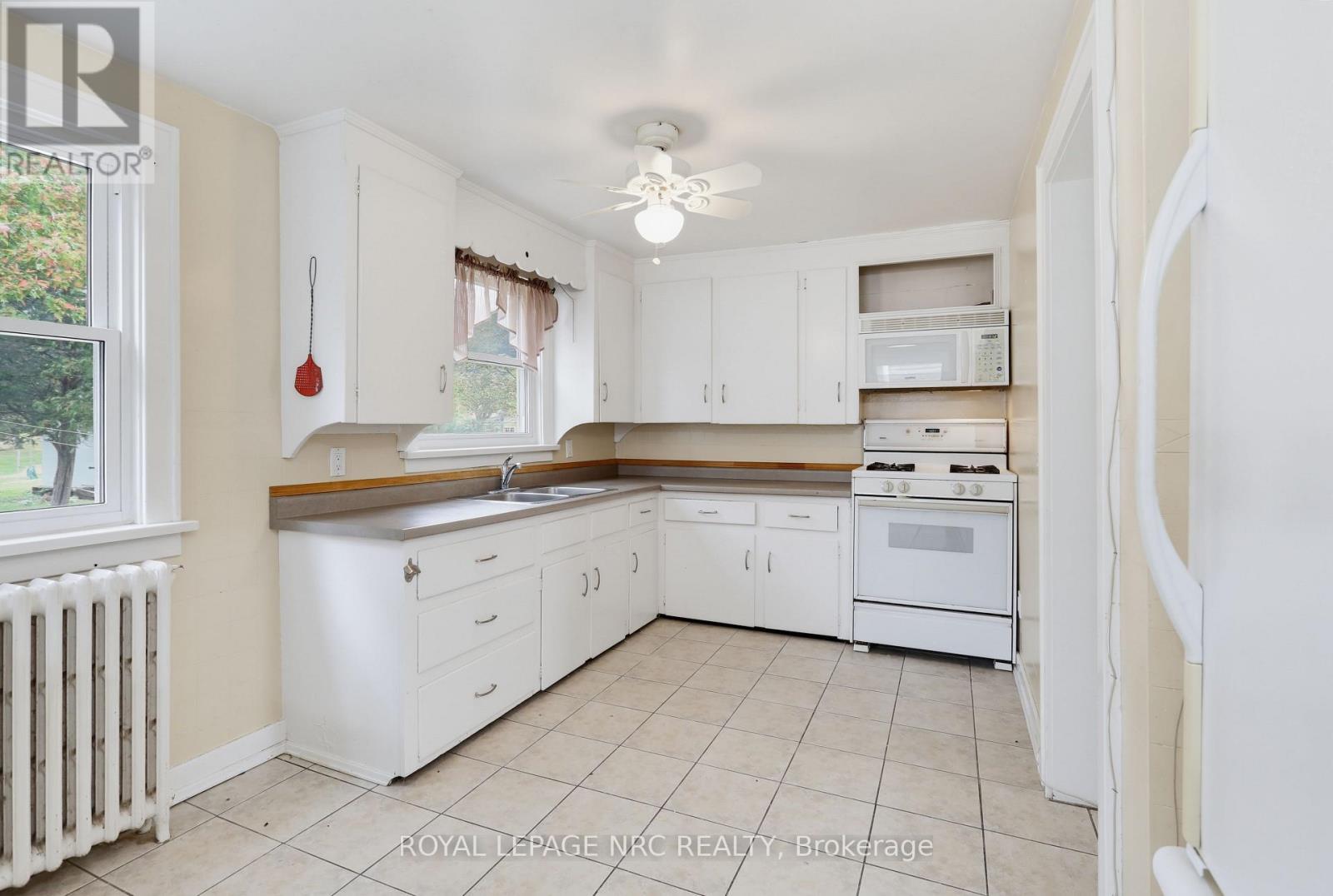 536 Fielden Avenue — photo 13
