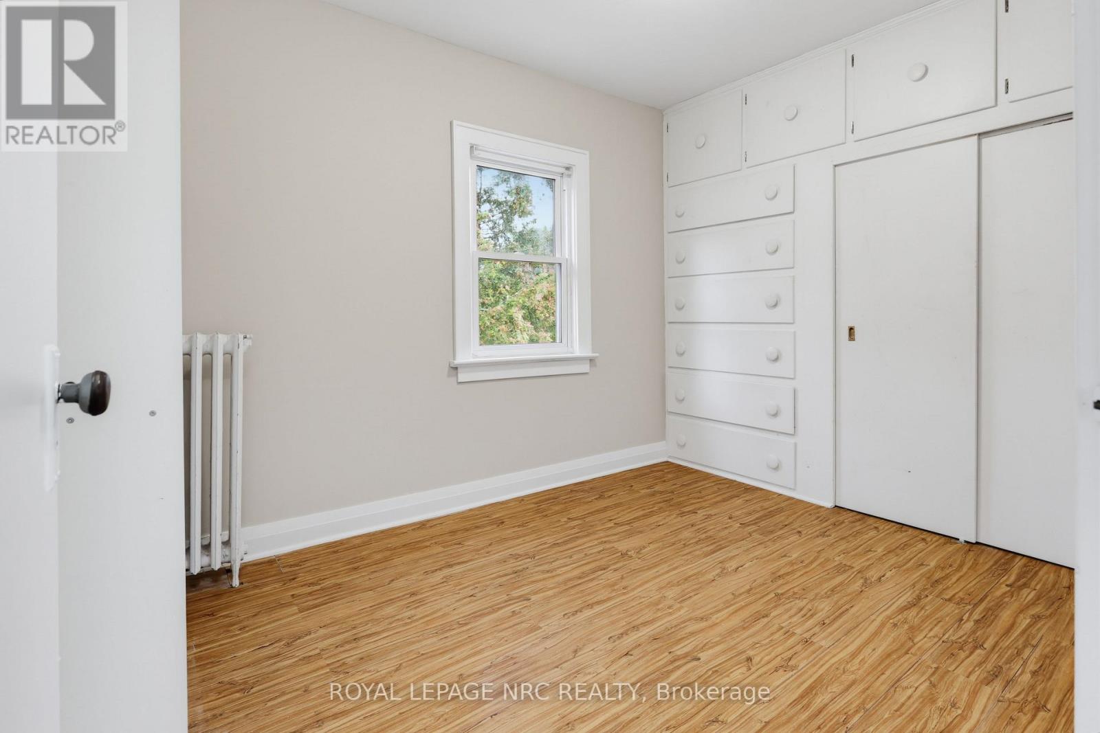 536 FIELDEN AVENUE - 21