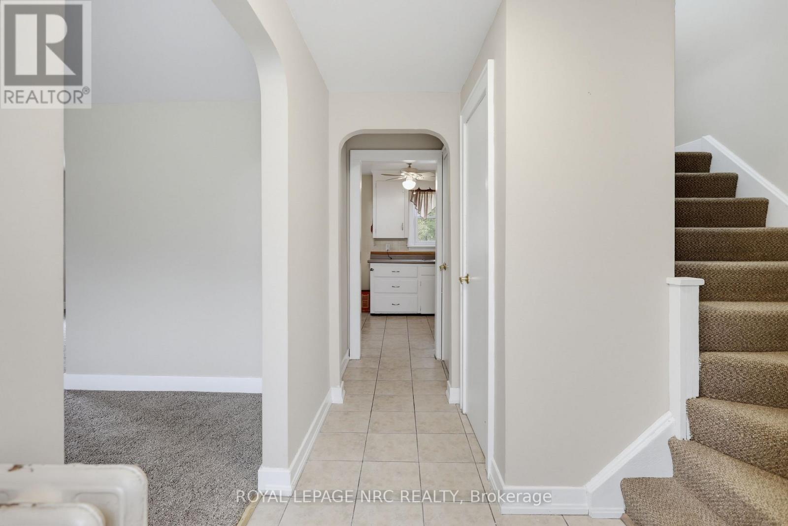 536 FIELDEN AVENUE - 5