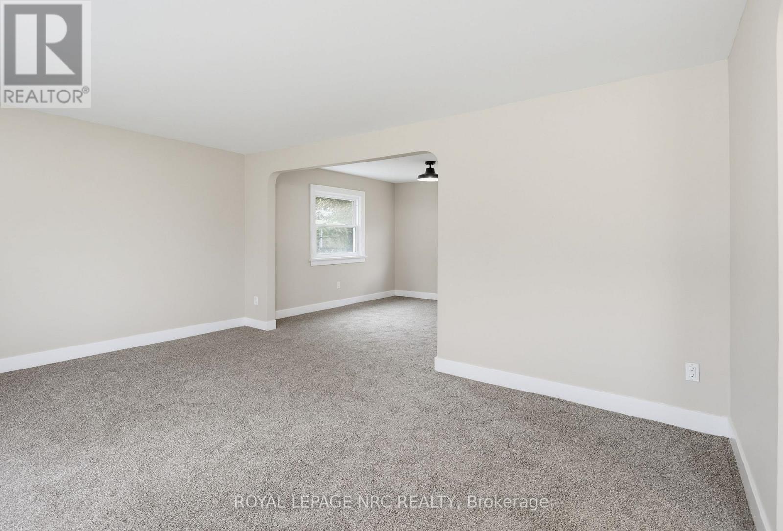 536 FIELDEN AVENUE - 6