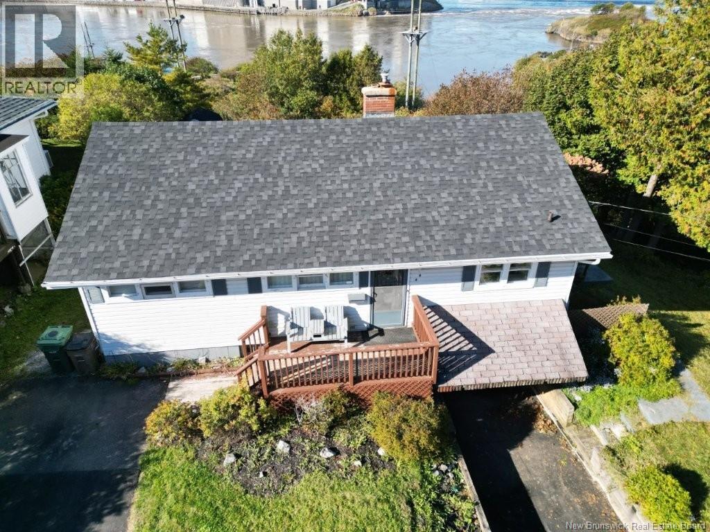 44 Fallsview Avenue - 3