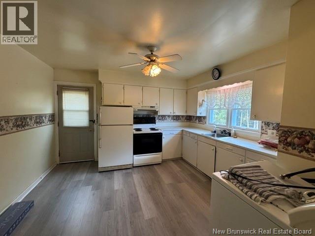 44 Fallsview Avenue - 35