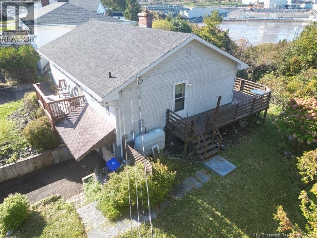 44 Fallsview Avenue - 8