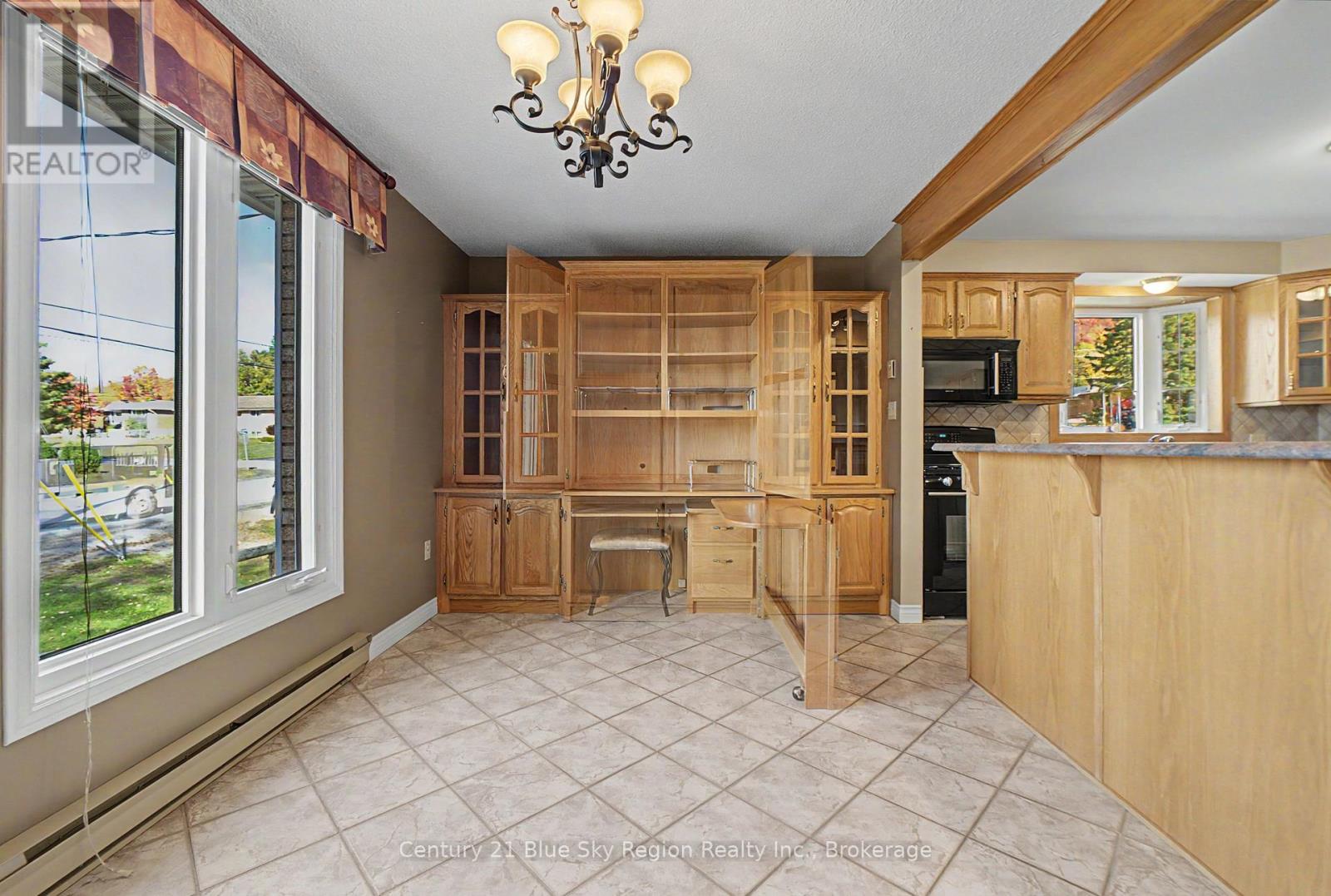 1550 CHAPAIS STREET - Image 13