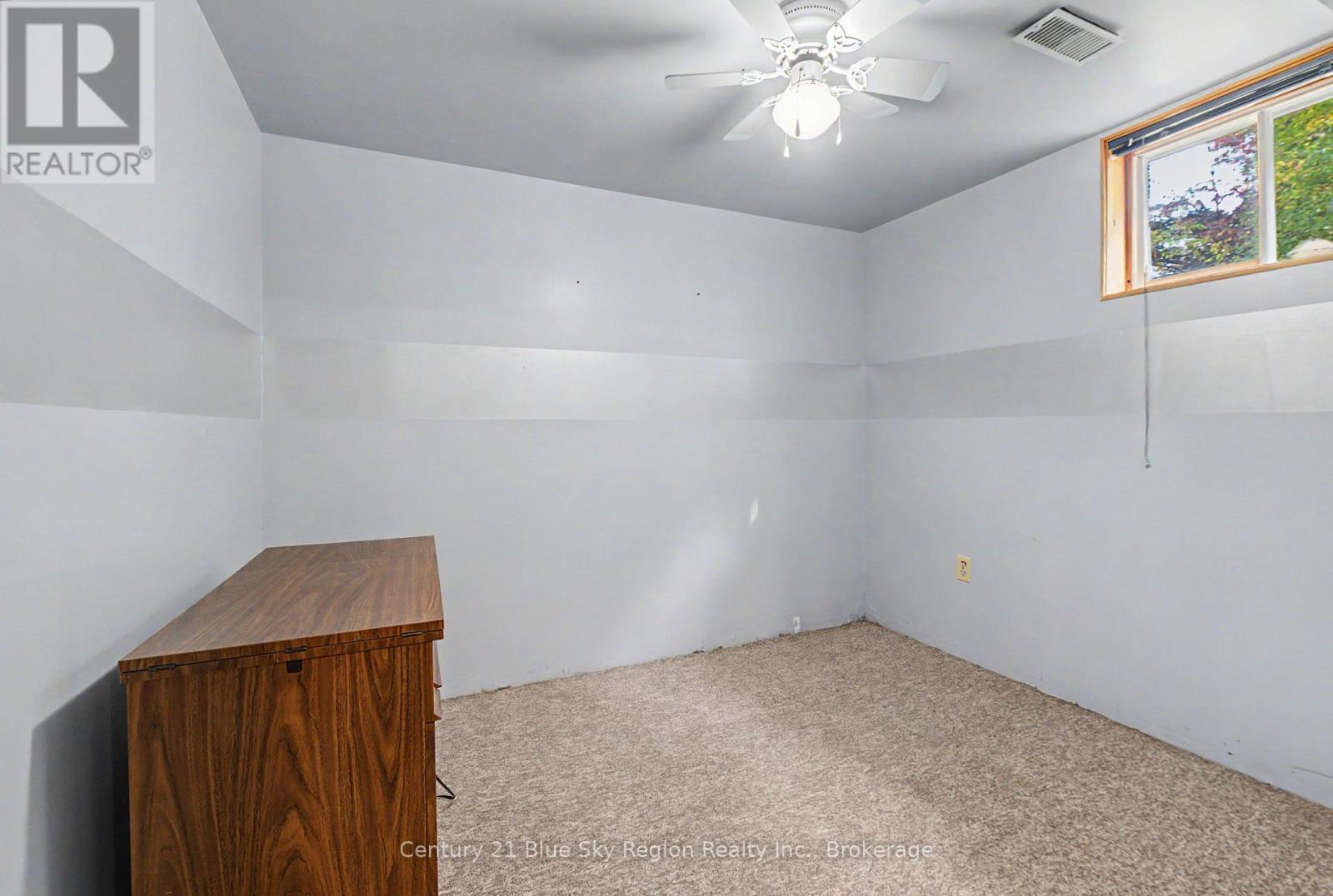1550 CHAPAIS STREET - Image 34