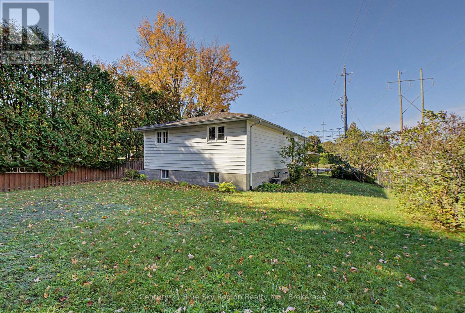 1550 CHAPAIS STREET - Image 45
