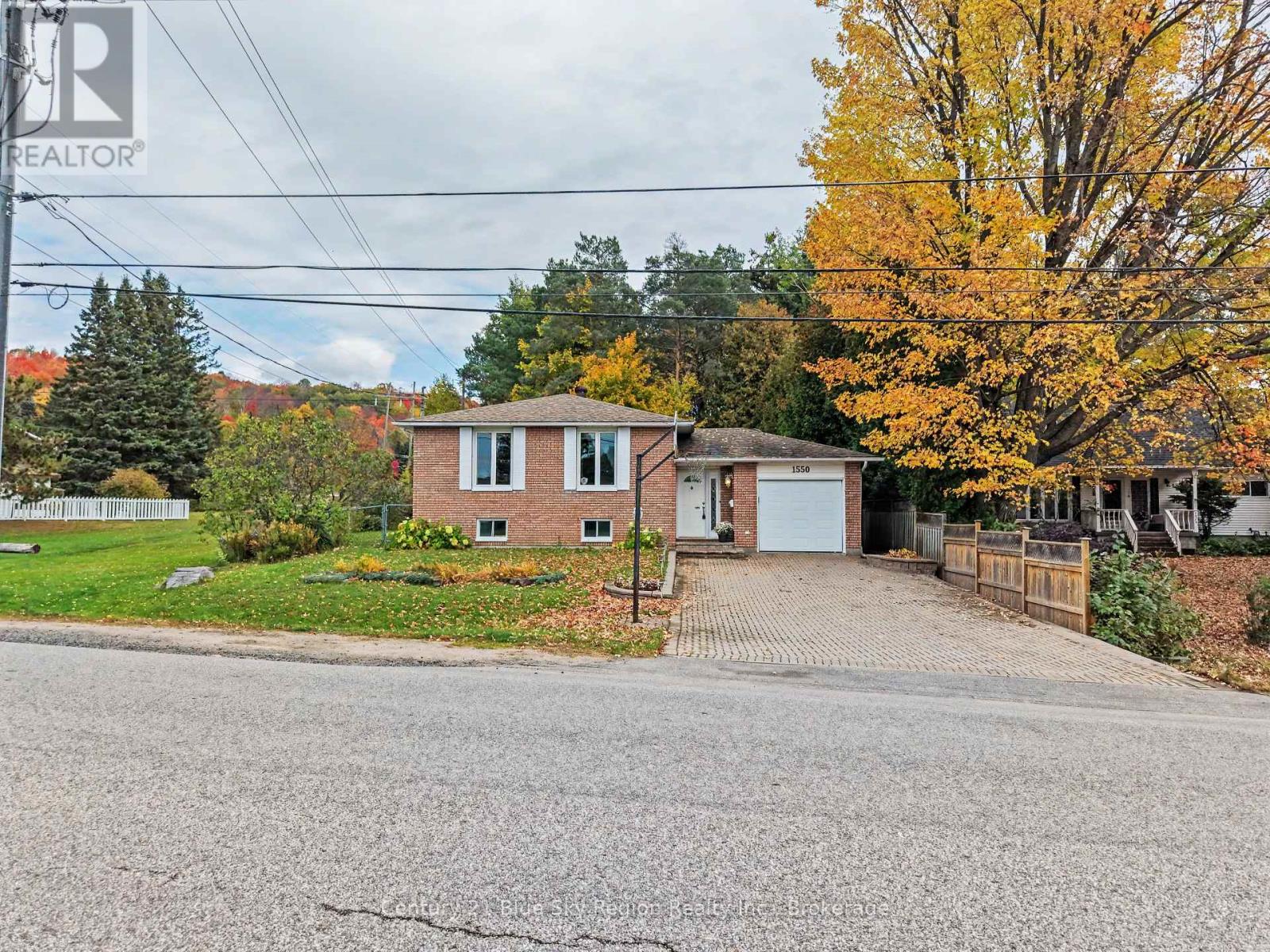 1550 CHAPAIS STREET - Image 48