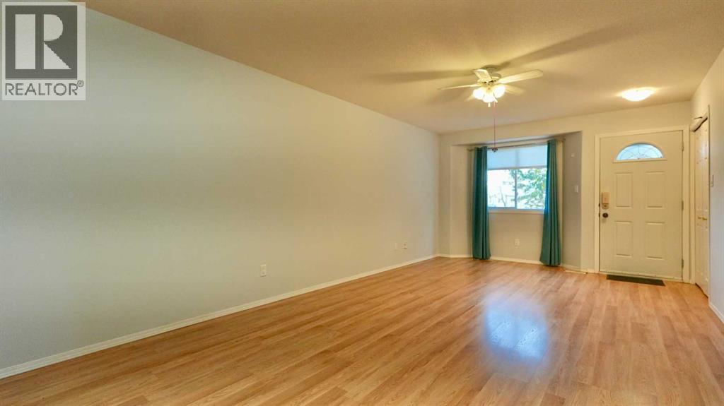 4903 50 Street - 20